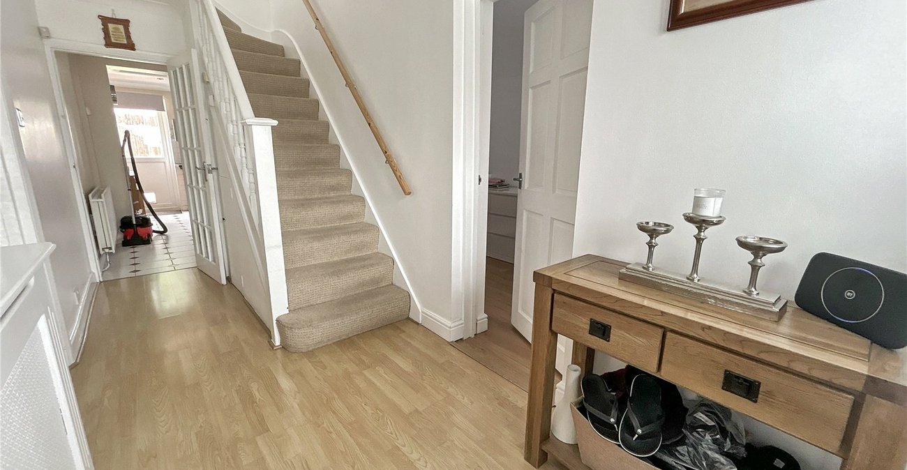 4 bedroom house for sale in Blackfen | Robinson Jackson