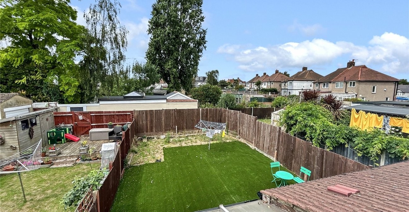 4 bedroom house for sale in Blackfen | Robinson Jackson