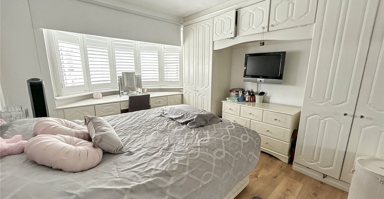 4 bedroom house for sale in Blackfen | Robinson Jackson