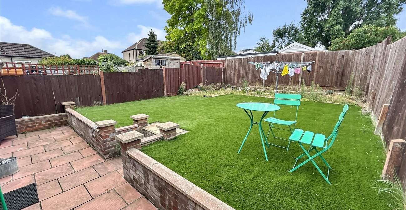 4 bedroom house for sale in Blackfen | Robinson Jackson