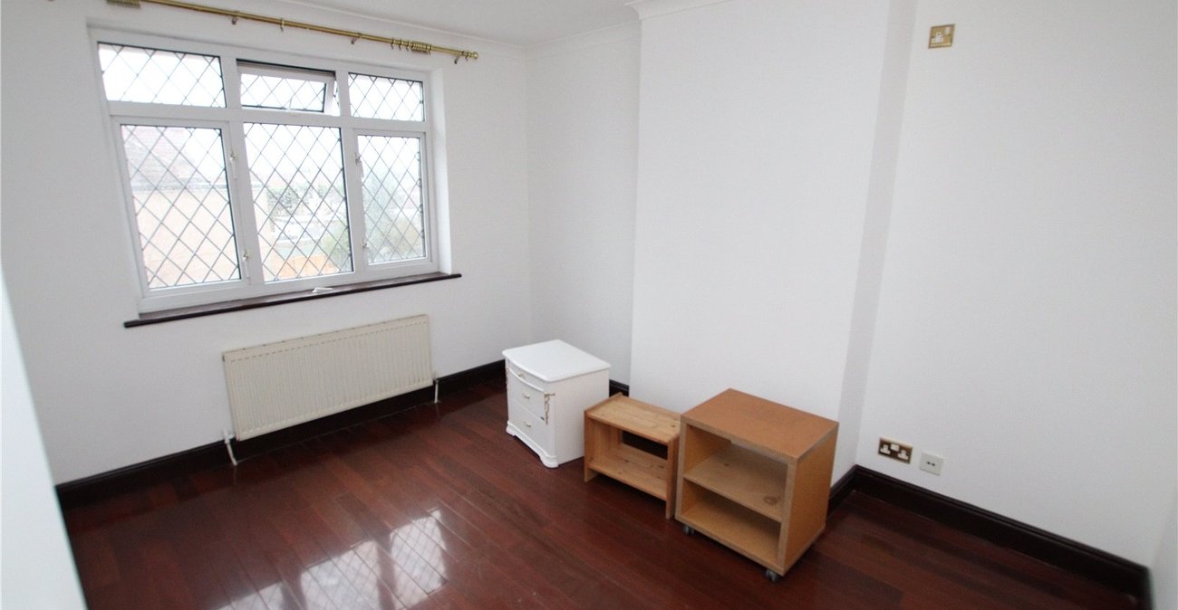 7 bedroom house for sale in Sidcup | Robinson Jackson