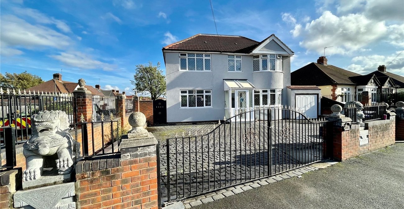7 bedroom house for sale in Sidcup | Robinson Jackson