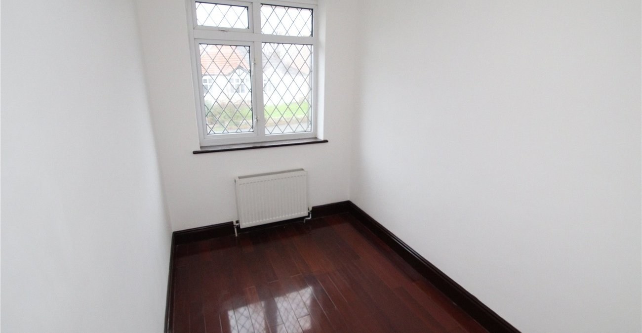 7 bedroom house for sale in Sidcup | Robinson Jackson