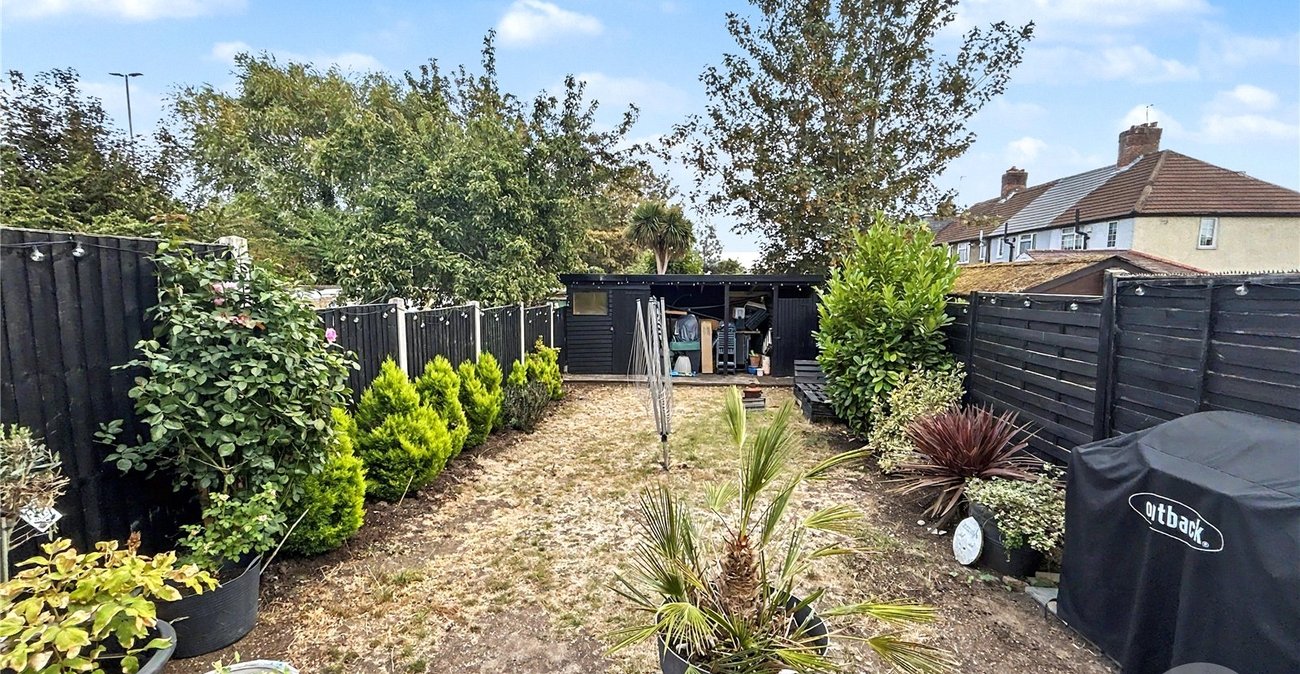 3 bedroom house for sale in Sidcup | Robinson Jackson