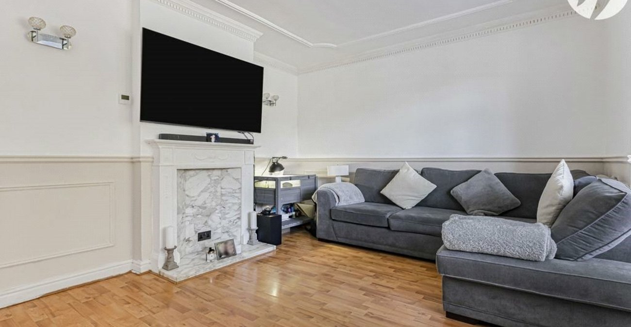 2 bedroom house for sale in St Pauls Cray | Robinson Jackson