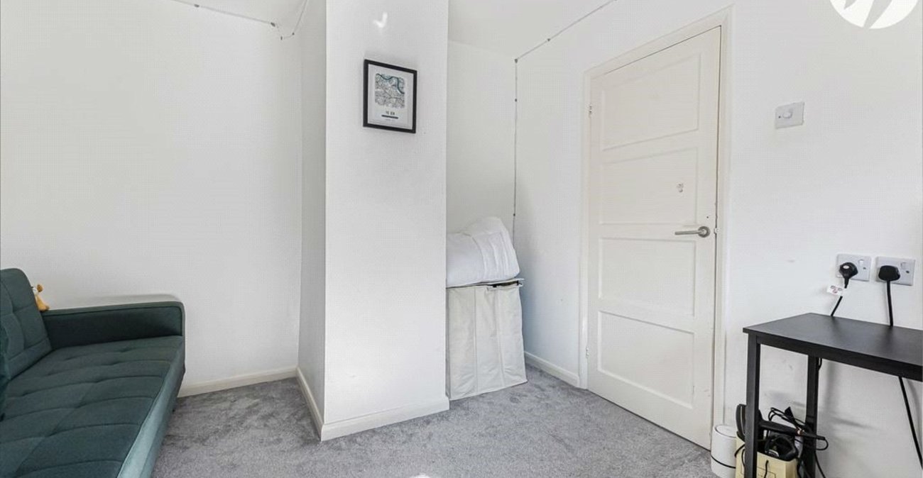 2 bedroom house for sale in St Pauls Cray | Robinson Jackson