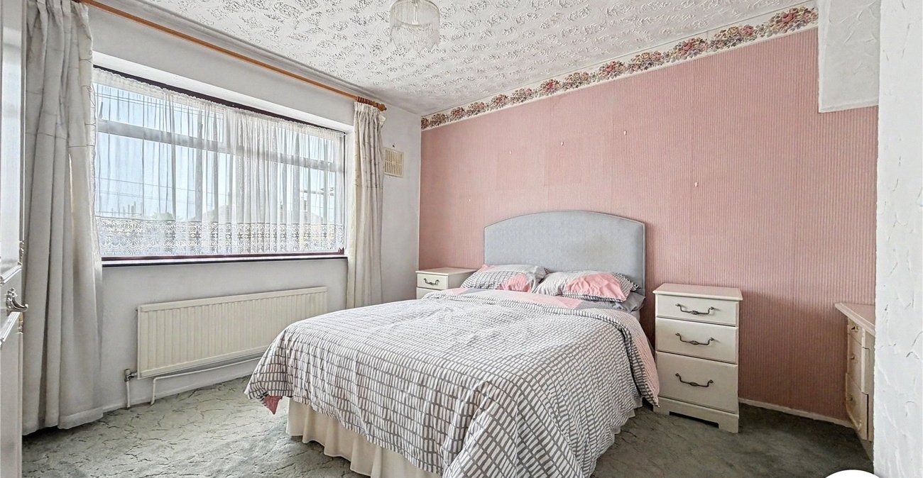 3 bedroom house for sale in Rochester | Robinson Michael & Jackson