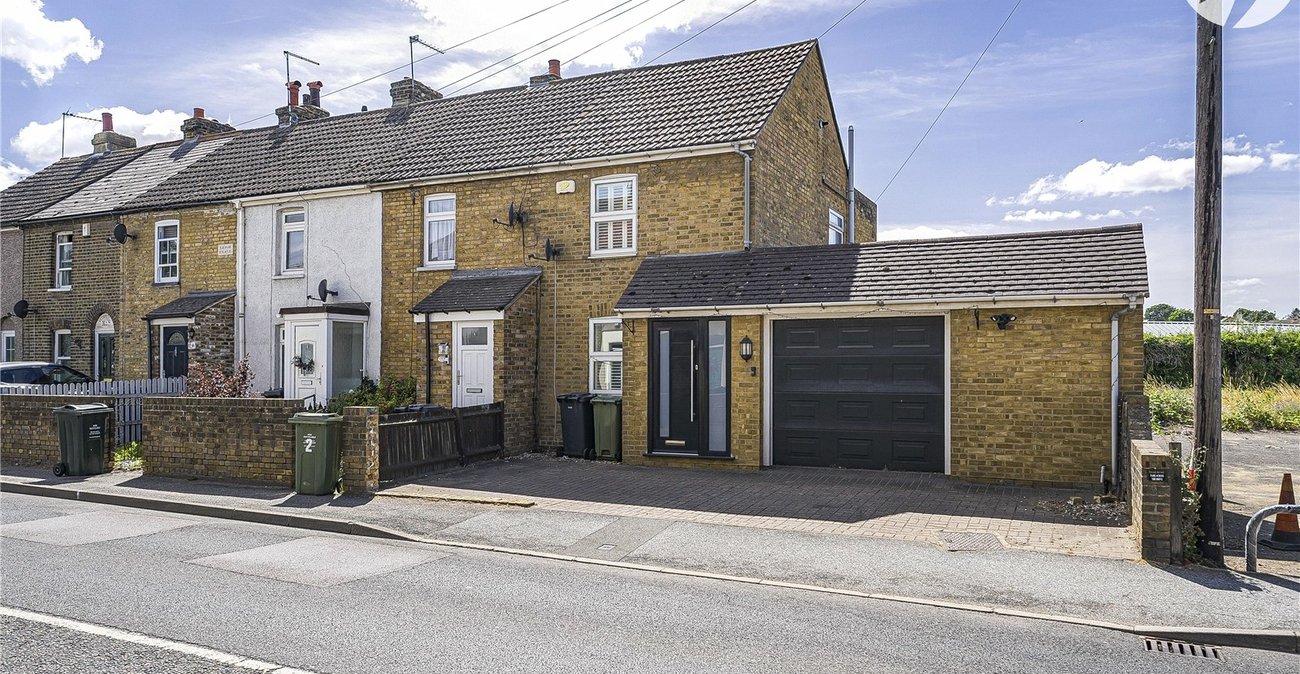 3 bedroom house for sale in Hawley Road | Robinson Jackson