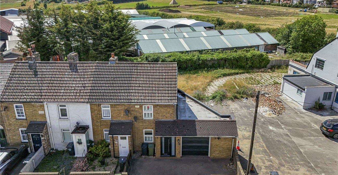 3 bedroom house for sale in Hawley Road | Robinson Jackson