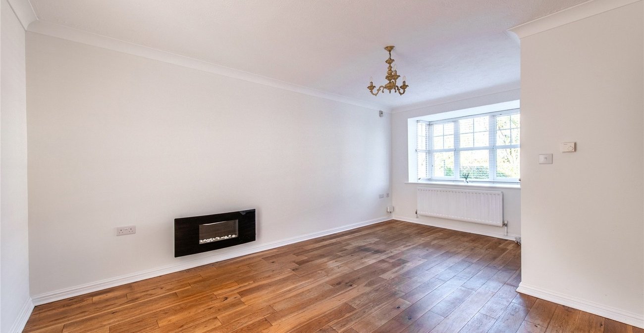 3 bedroom house for sale in Wainscott | Robinson Michael & Jackson