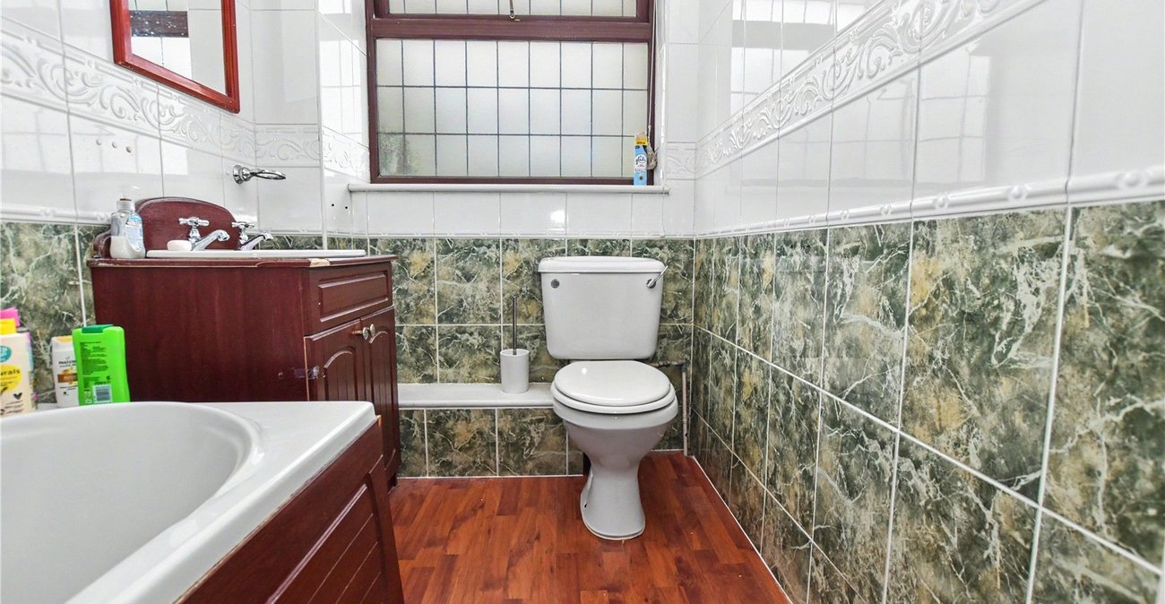 2 bedroom house for sale in Bexleyheath | Robinson Jackson