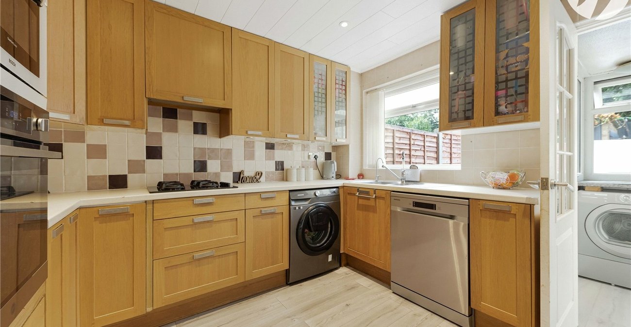 3 bedroom house for sale in Swanscombe | Robinson Jackson