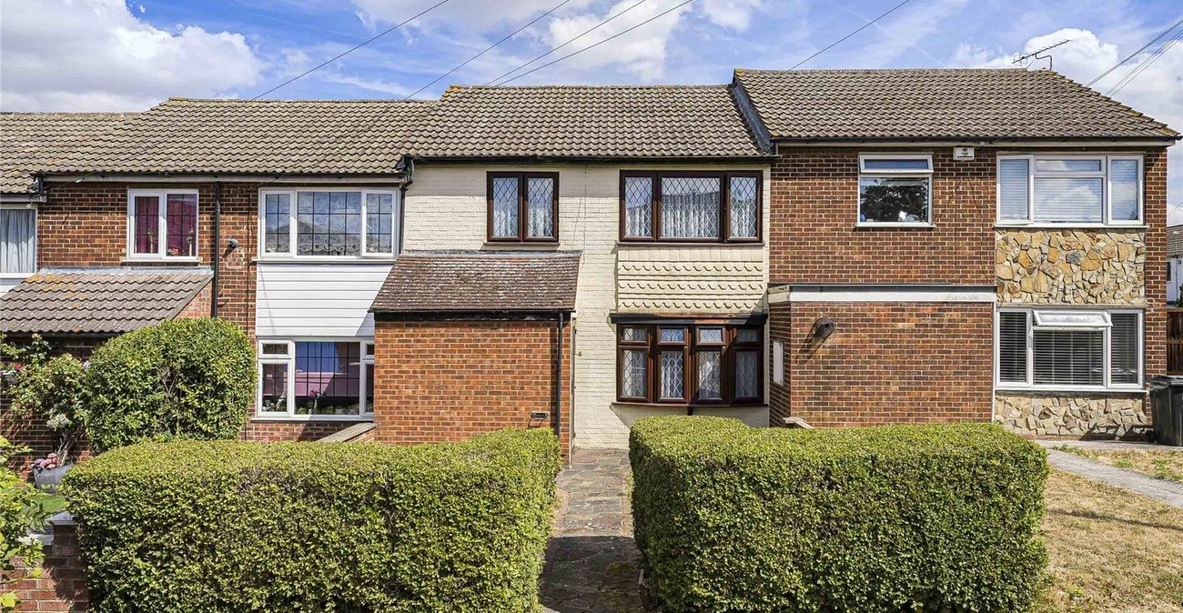 3 bedroom house for sale in Swanscombe | Robinson Jackson