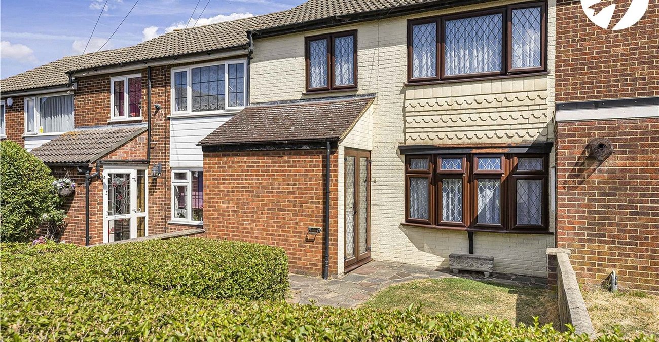 3 bedroom house for sale in Swanscombe | Robinson Jackson