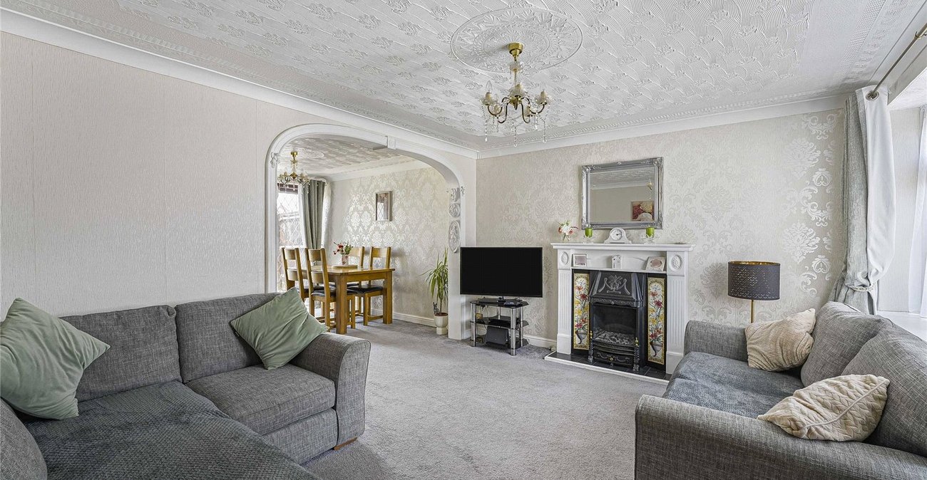 3 bedroom house for sale in Swanscombe | Robinson Jackson