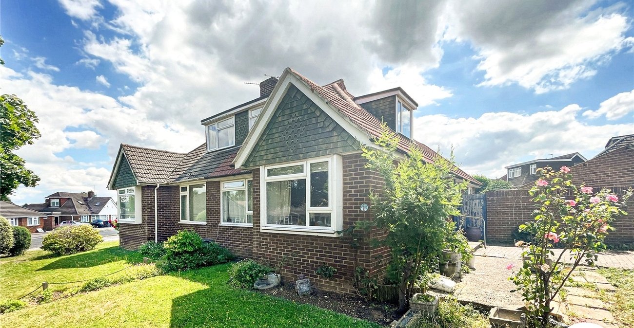 3 bedroom bungalow for sale in Maidstone | Robinson Michael & Jackson