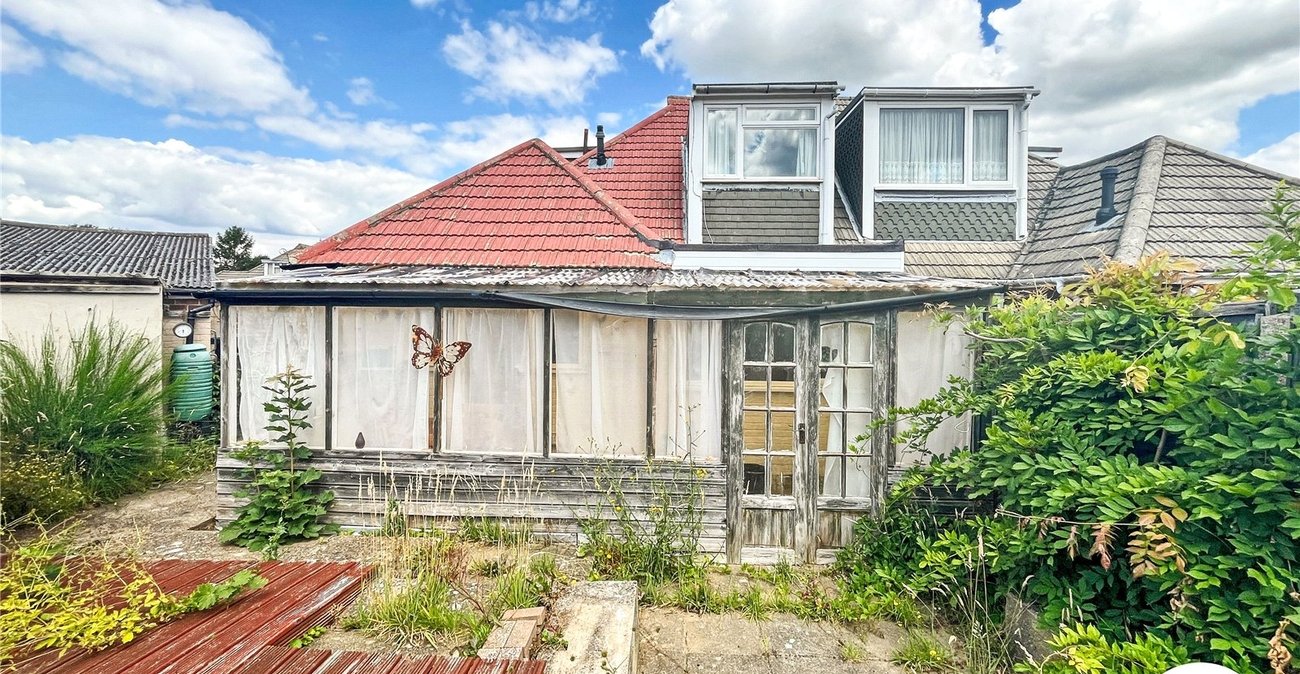3 bedroom bungalow for sale in Maidstone | Robinson Michael & Jackson