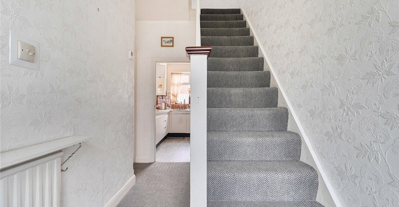 4 bedroom house for sale in London | Robinson Jackson