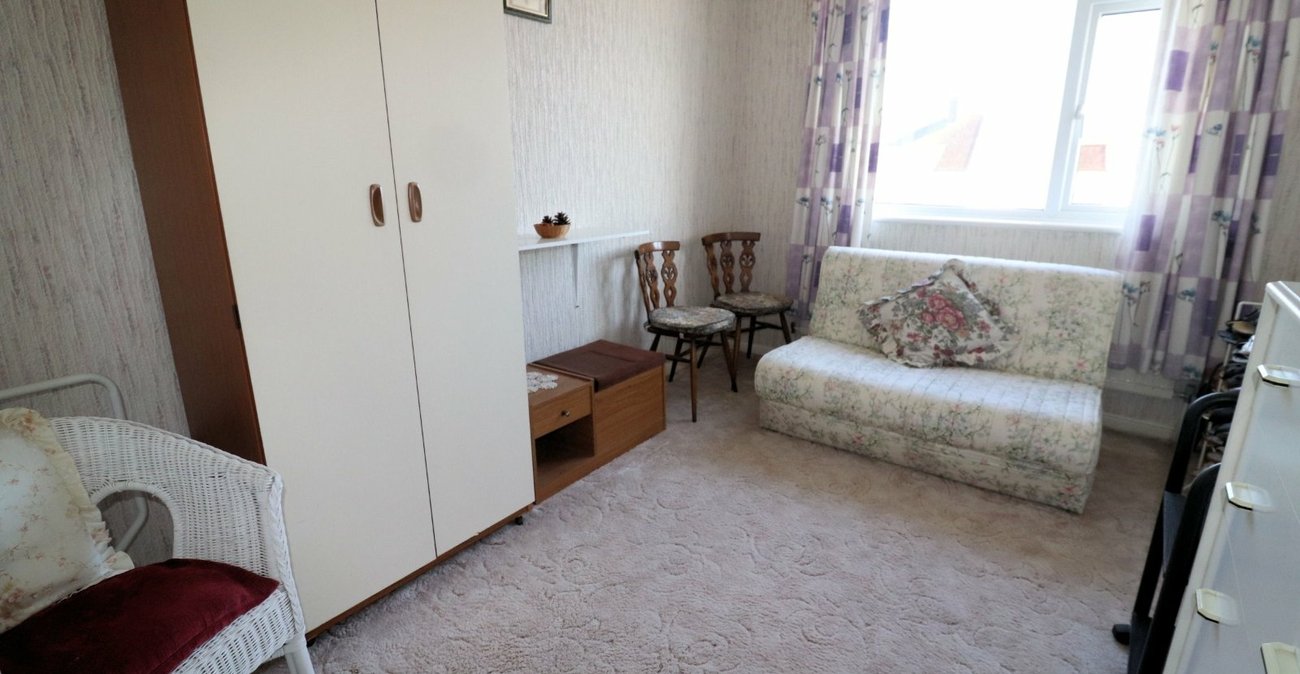 3 bedroom house for sale in Erith | Robinson Jackson