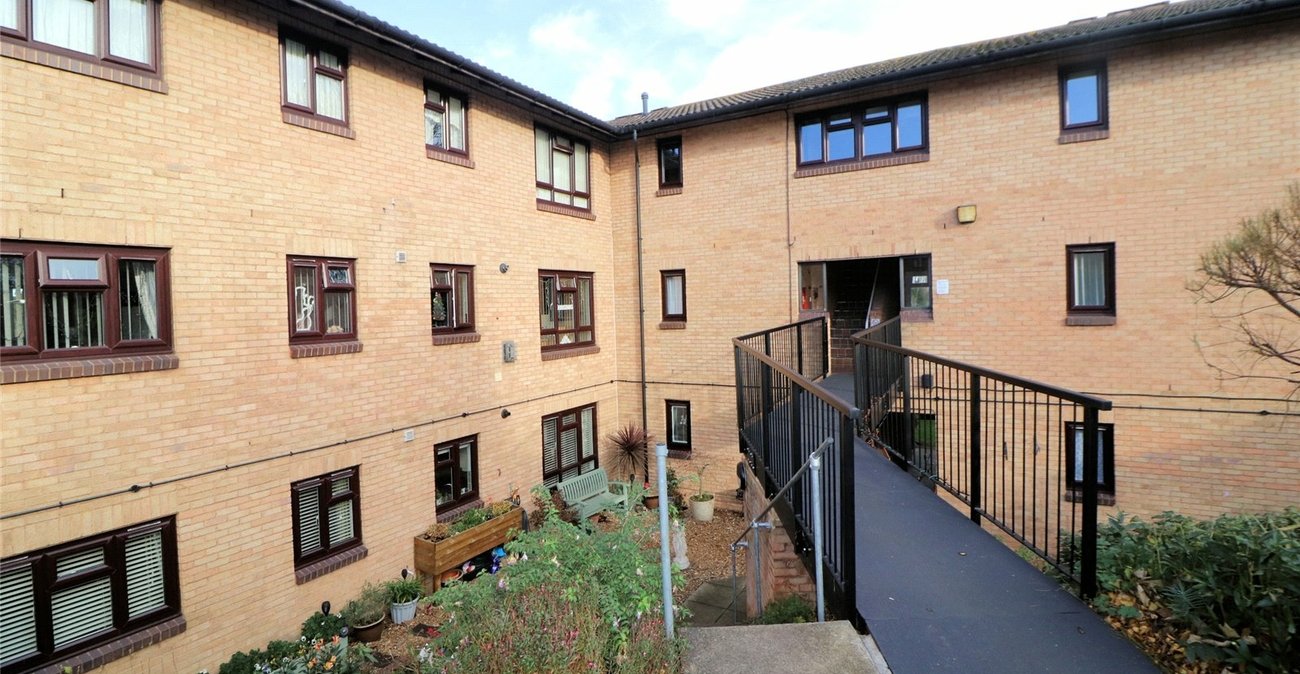 1 bedroom property for sale in Erith | Robinson Jackson