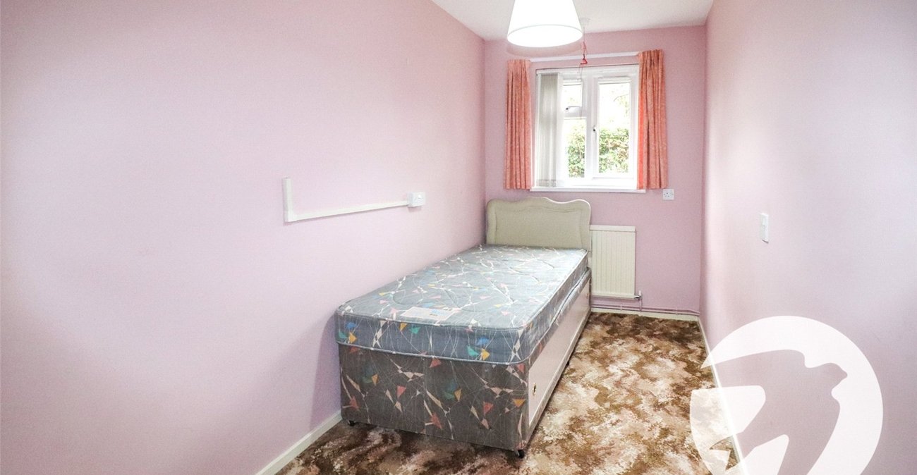 2 bedroom property for sale in Erith | Robinson Jackson