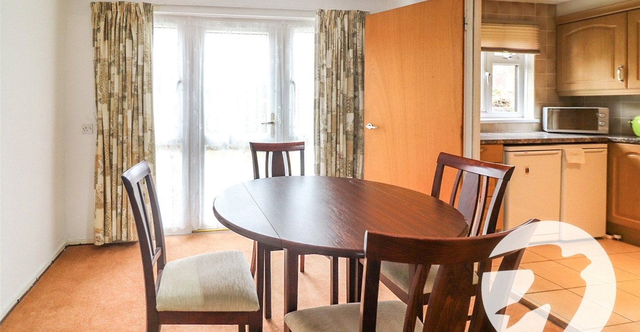 2 bedroom property for sale in Erith | Robinson Jackson