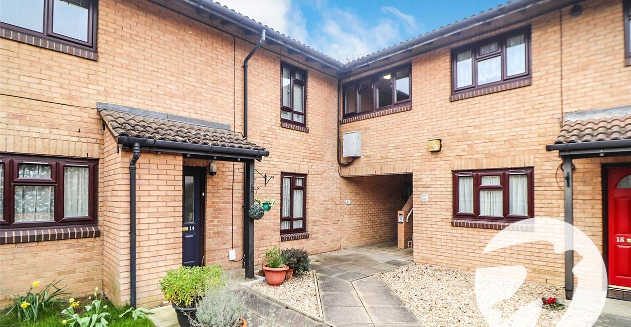 2 bedroom property for sale in Erith | Robinson Jackson