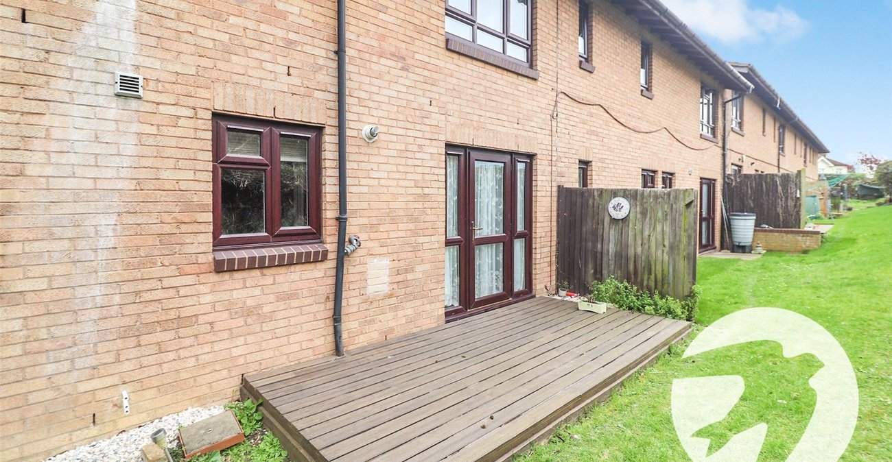 2 bedroom property for sale in Erith | Robinson Jackson