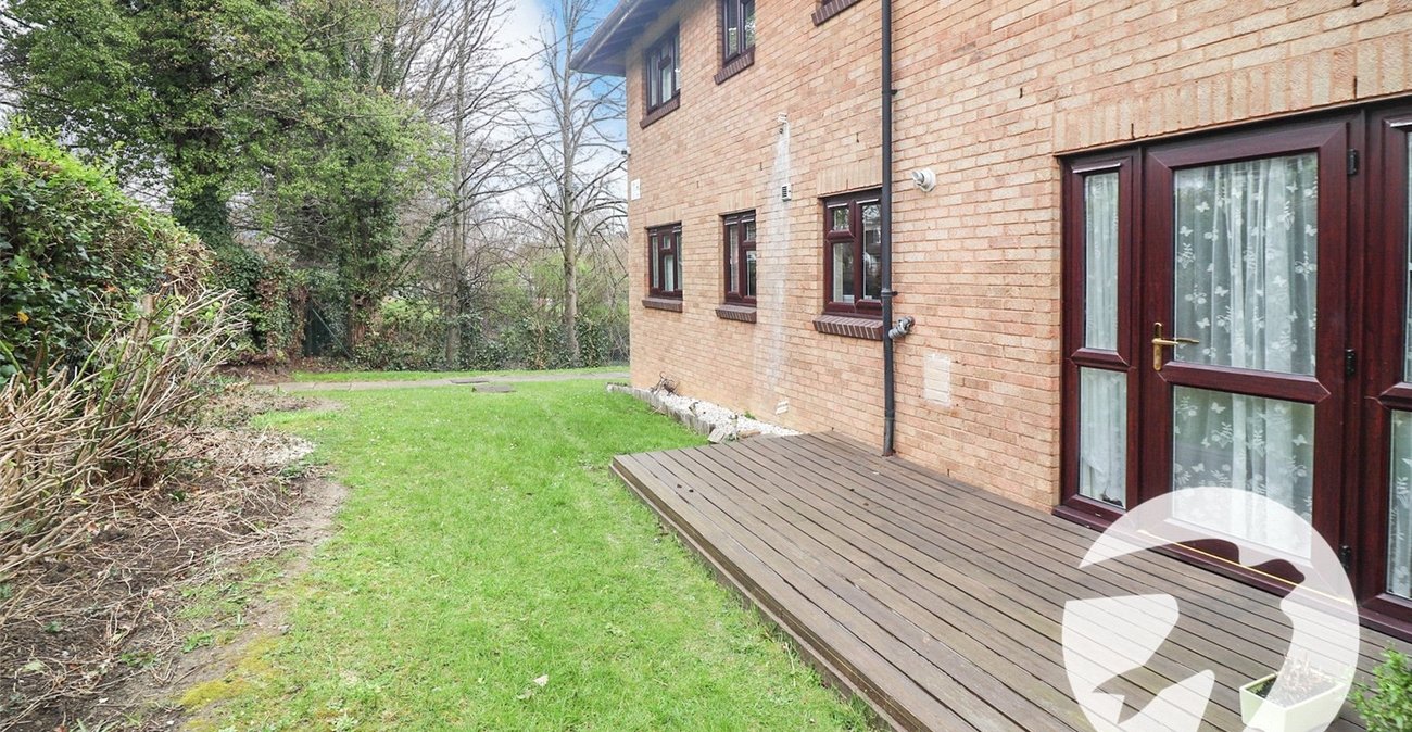 2 bedroom property for sale in Erith | Robinson Jackson