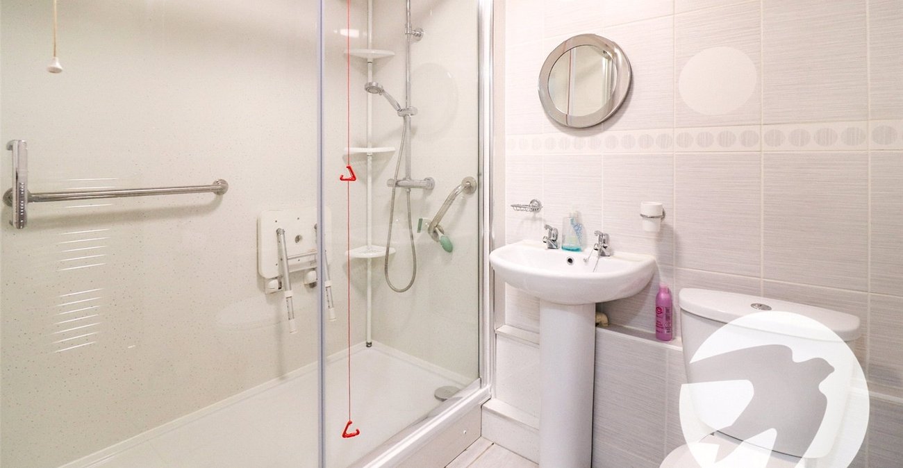 2 bedroom property for sale in Erith | Robinson Jackson