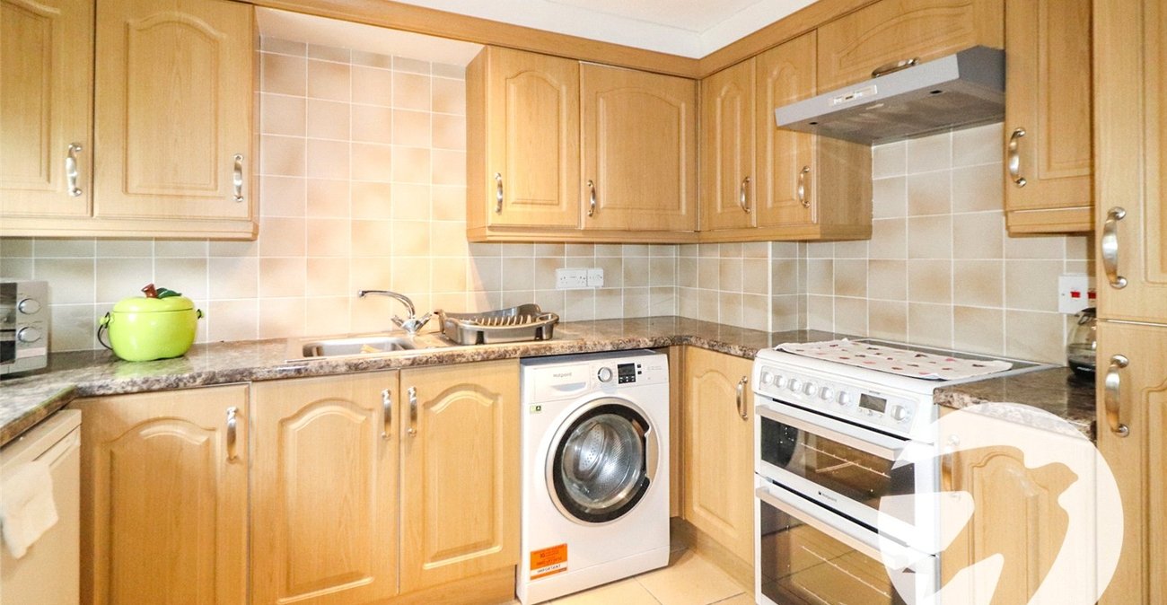 2 bedroom property for sale in Erith | Robinson Jackson