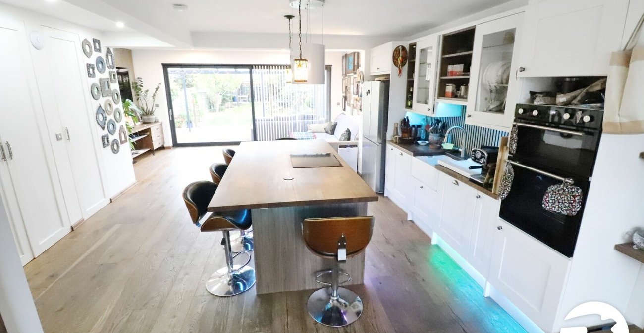 4 bedroom house for sale in Bexleyheath | Robinson Jackson