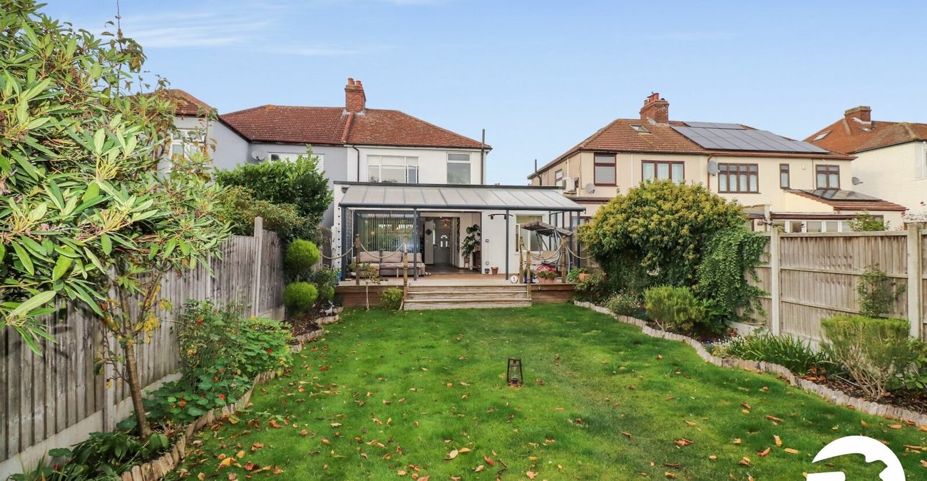 4 bedroom house for sale in Bexleyheath | Robinson Jackson