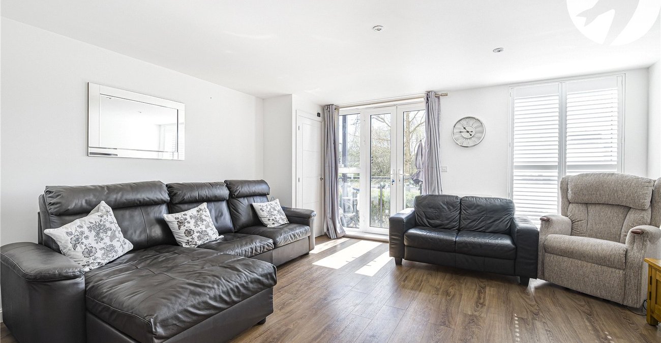 1 bedroom property for sale in Castle Hill | Robinson Jackson