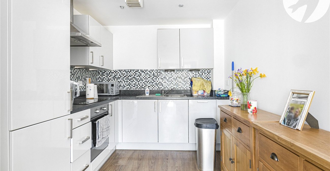1 bedroom property for sale in Castle Hill | Robinson Jackson