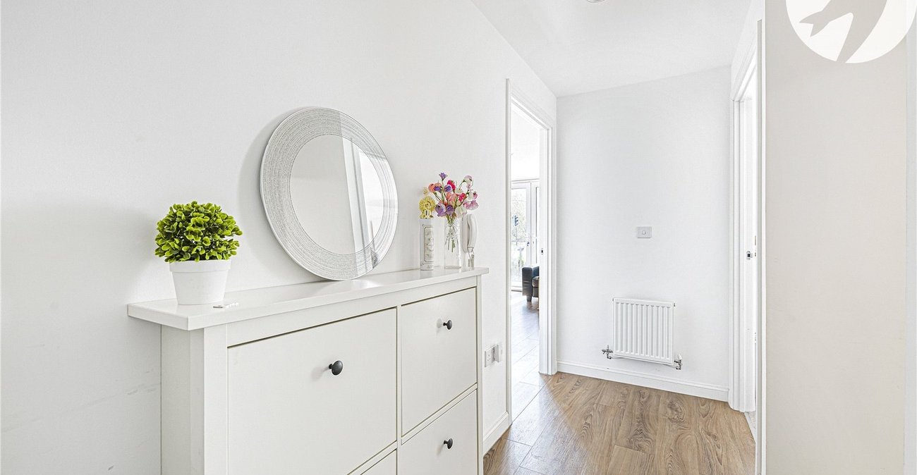1 bedroom property for sale in Castle Hill | Robinson Jackson