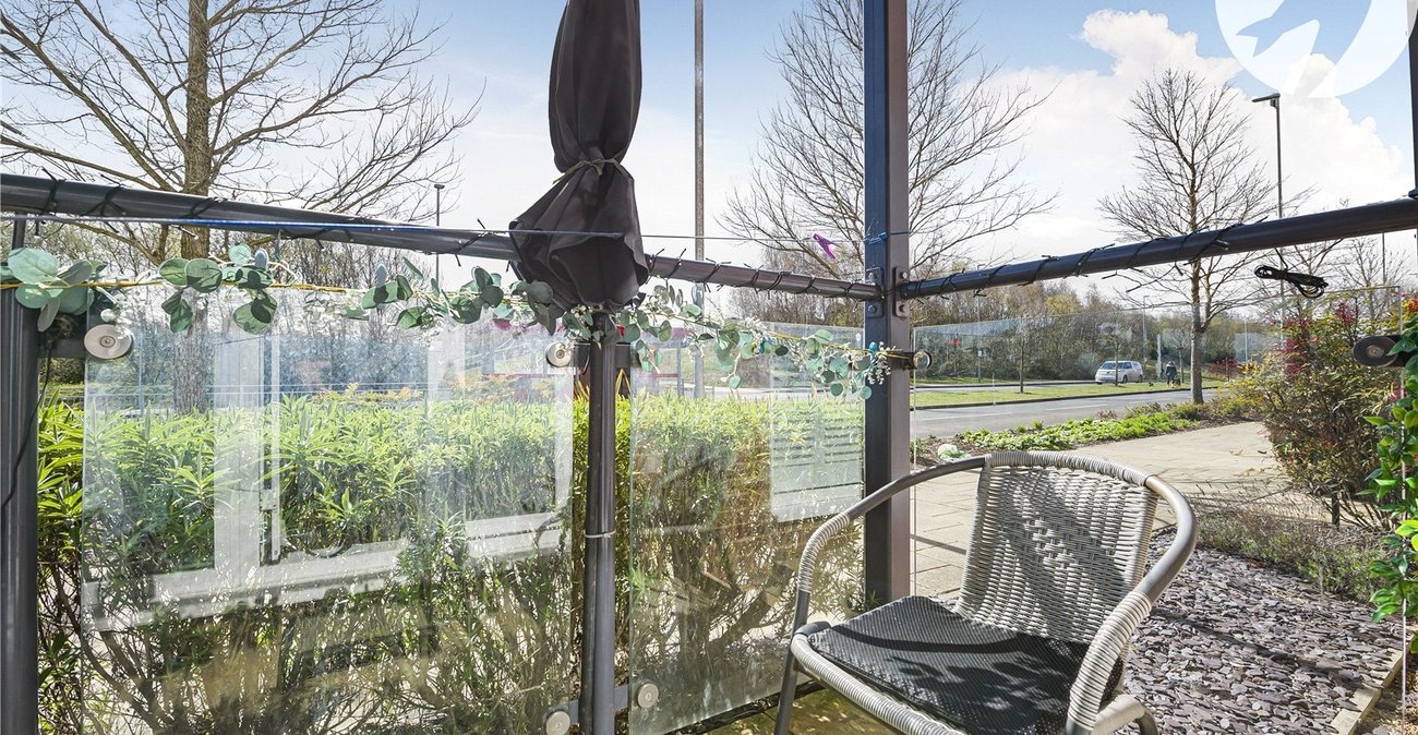 1 bedroom property for sale in Castle Hill | Robinson Jackson