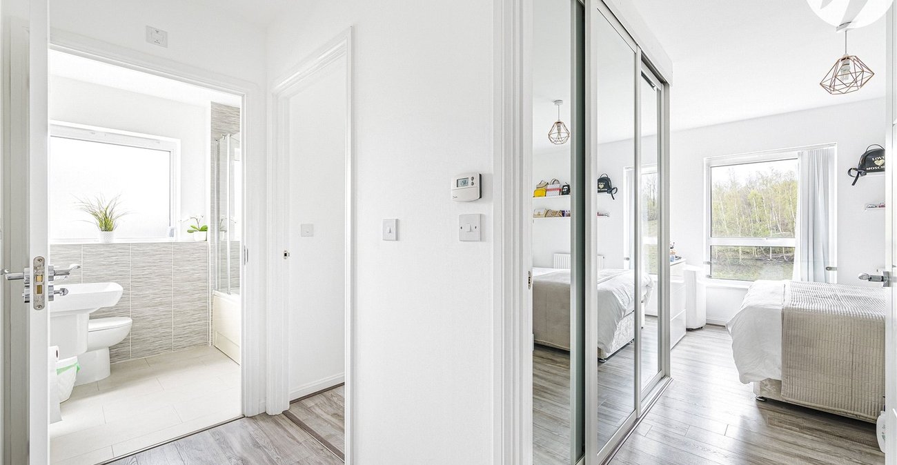 2 bedroom property for sale in Castle Hill | Robinson Jackson