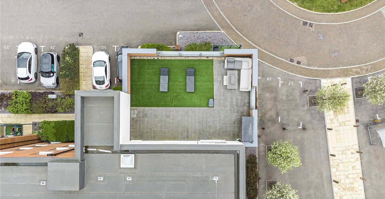 2 bedroom property for sale in Castle Hill | Robinson Jackson