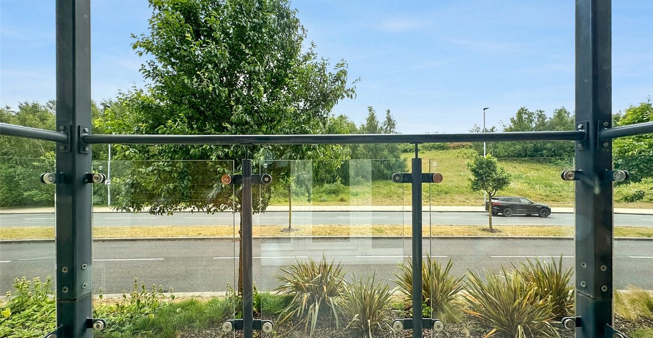 1 bedroom property for sale in Castle Hill | Robinson Jackson