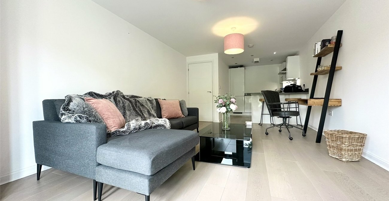 1 bedroom property for sale in Castle Hill | Robinson Jackson