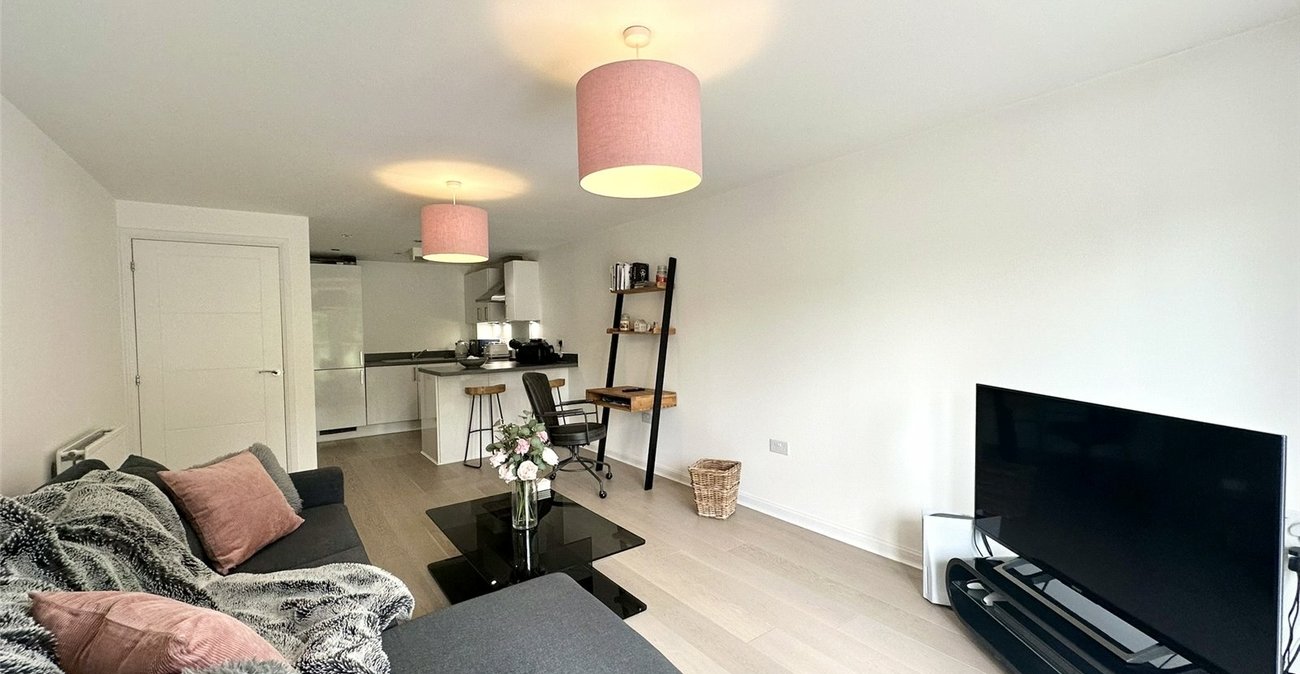 1 bedroom property for sale in Castle Hill | Robinson Jackson