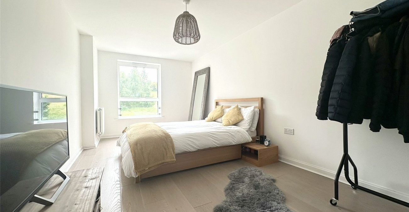 1 bedroom property for sale in Castle Hill | Robinson Jackson