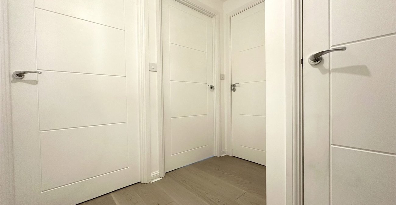 1 bedroom property for sale in Castle Hill | Robinson Jackson