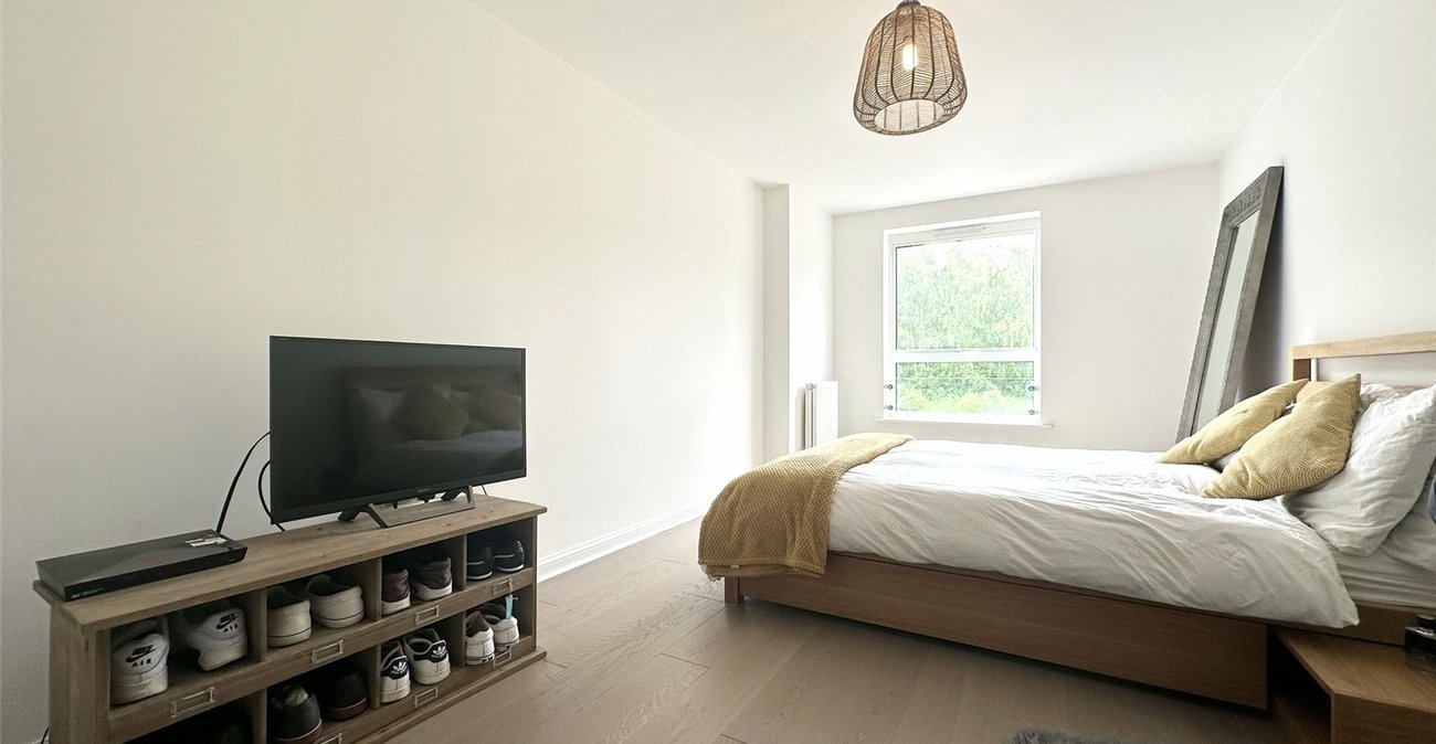 1 bedroom property for sale in Castle Hill | Robinson Jackson