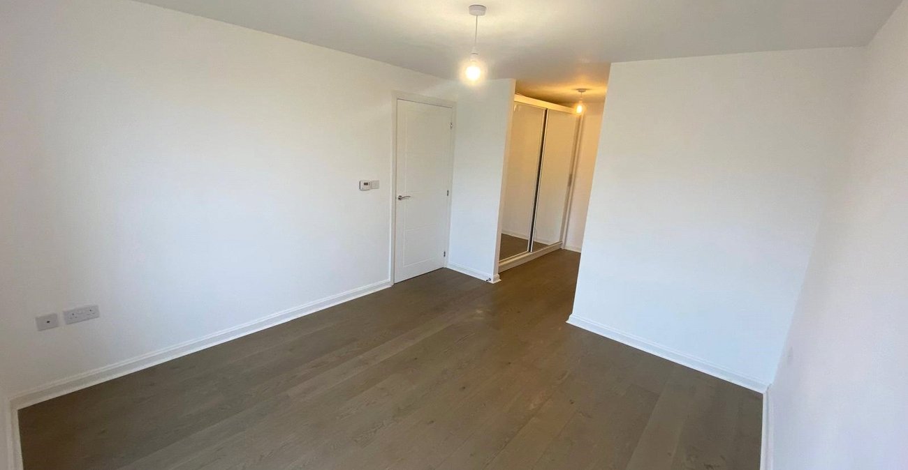 2 bedroom property for sale in Castle Hill | Robinson Jackson