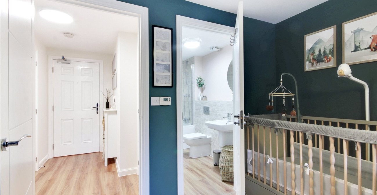 1 bedroom property for sale in Castle Hill | Robinson Jackson