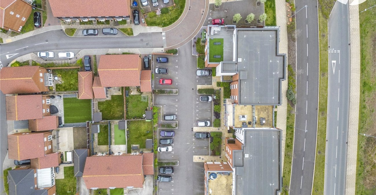 1 bedroom property for sale in Castle Hill | Robinson Jackson