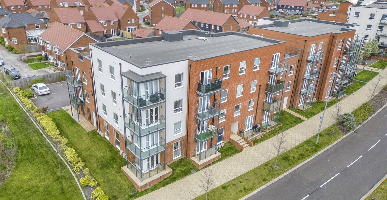 1 bedroom property for sale in Castle Hill | Robinson Jackson