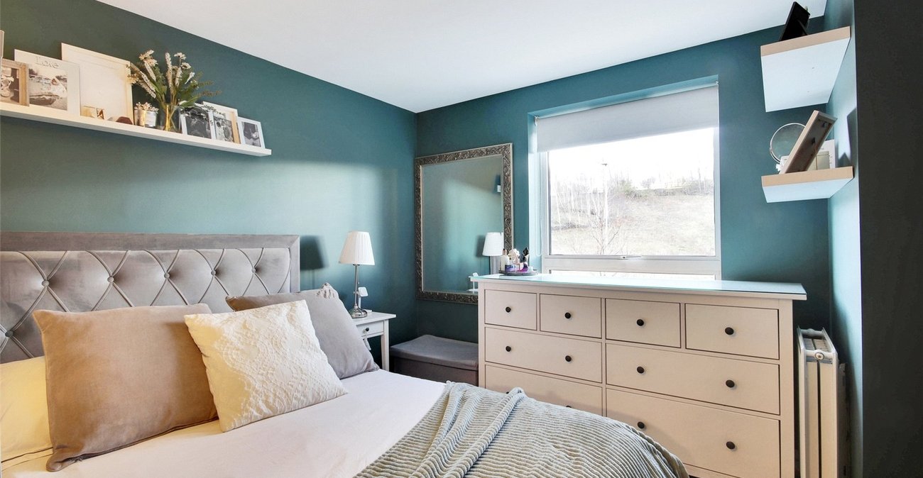 1 bedroom property for sale in Castle Hill | Robinson Jackson